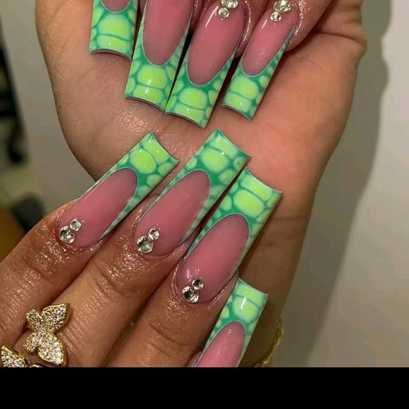 Green and Pink Nail Art with Rhinestones - Picture 1 of 2